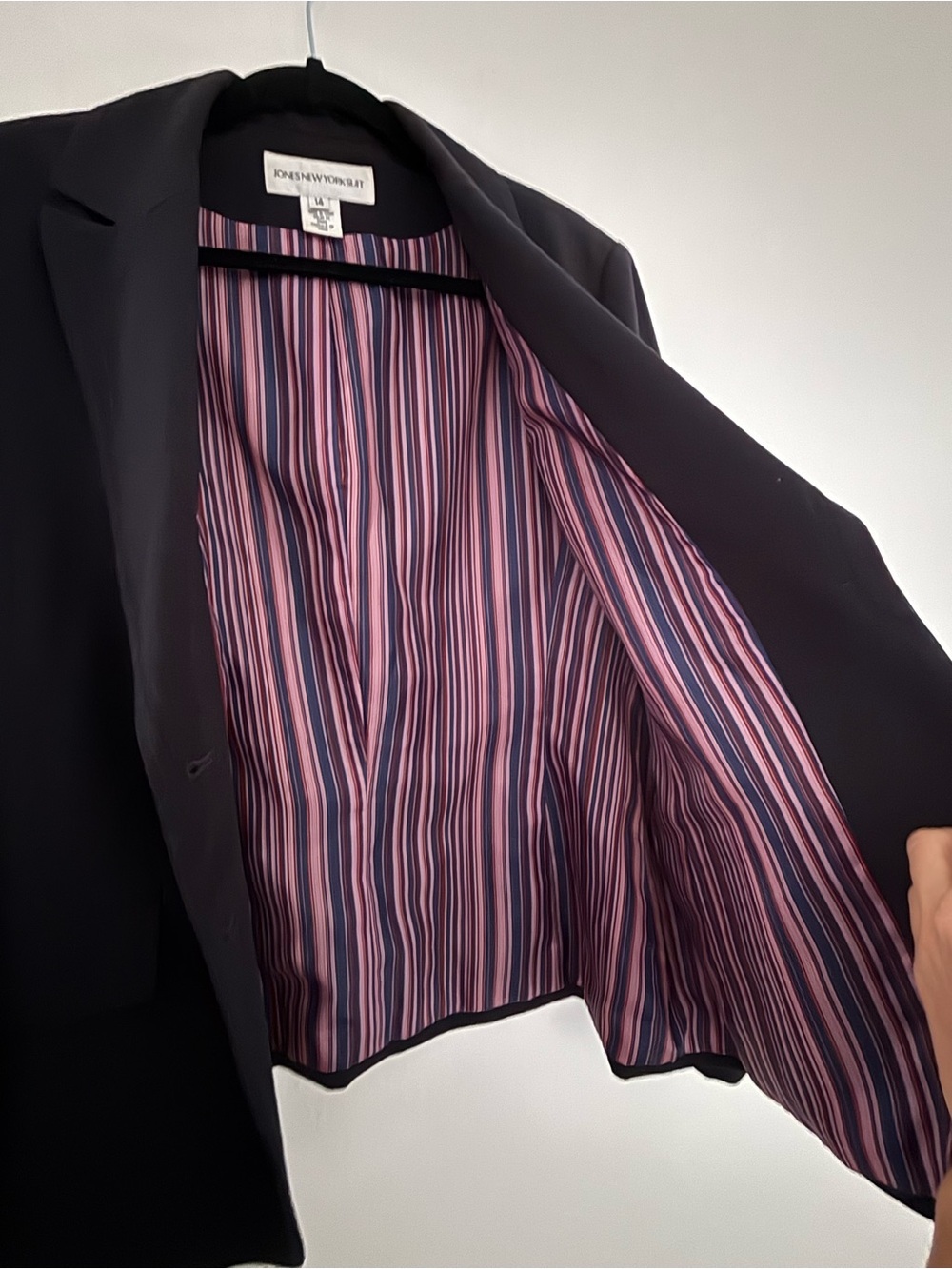 Jones New York Black Classic Two-Button Blazer - Picture 6 of 10